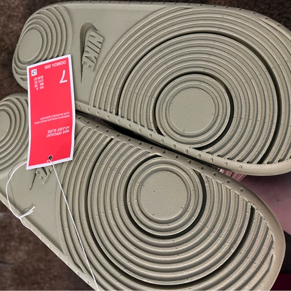 Nike slides - Picture 4 of 5